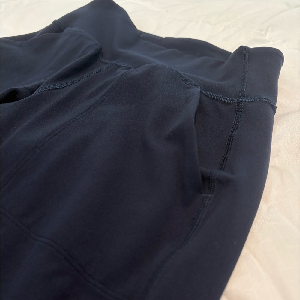 Lululemon Align Jogger - Picture 4 of 8